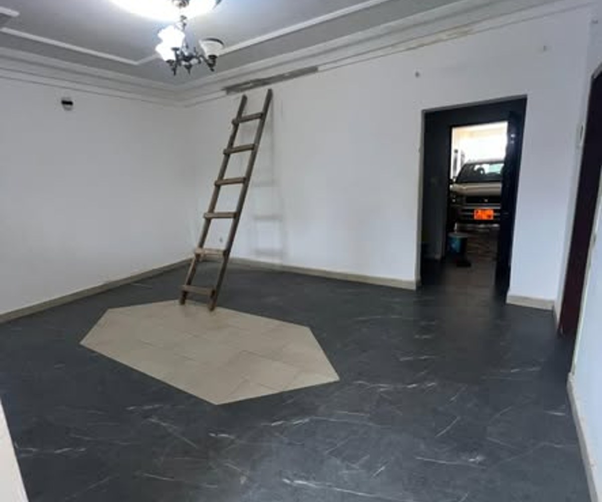 Appartement à louer à Mendong