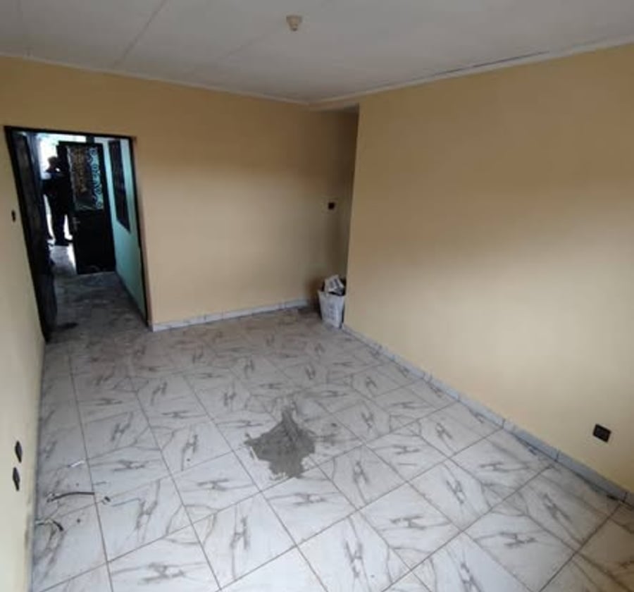 Studio neuf à Fourgerol, Yaoundé