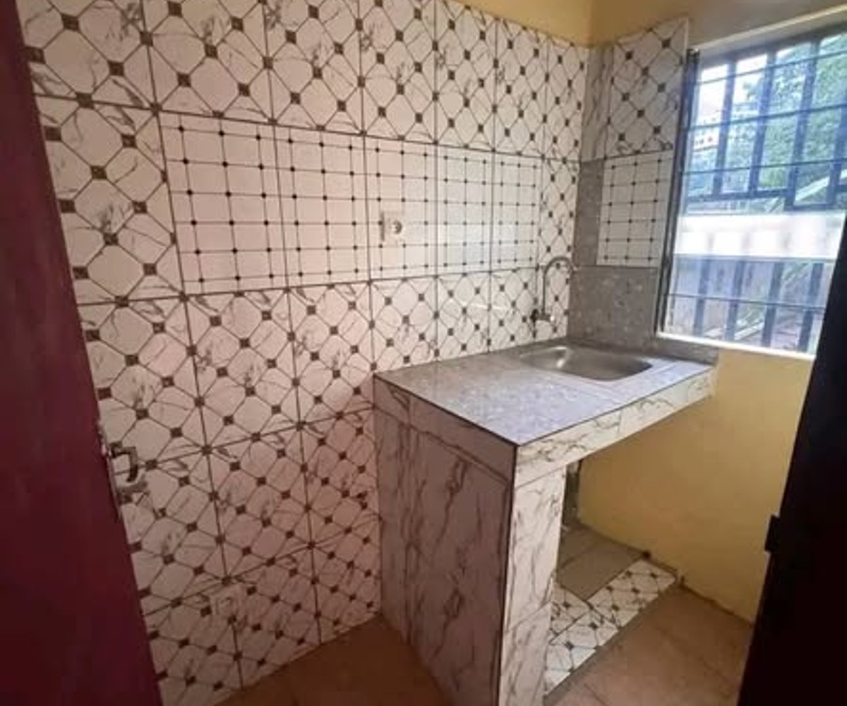 Studio moderne à louer à Ngousso
