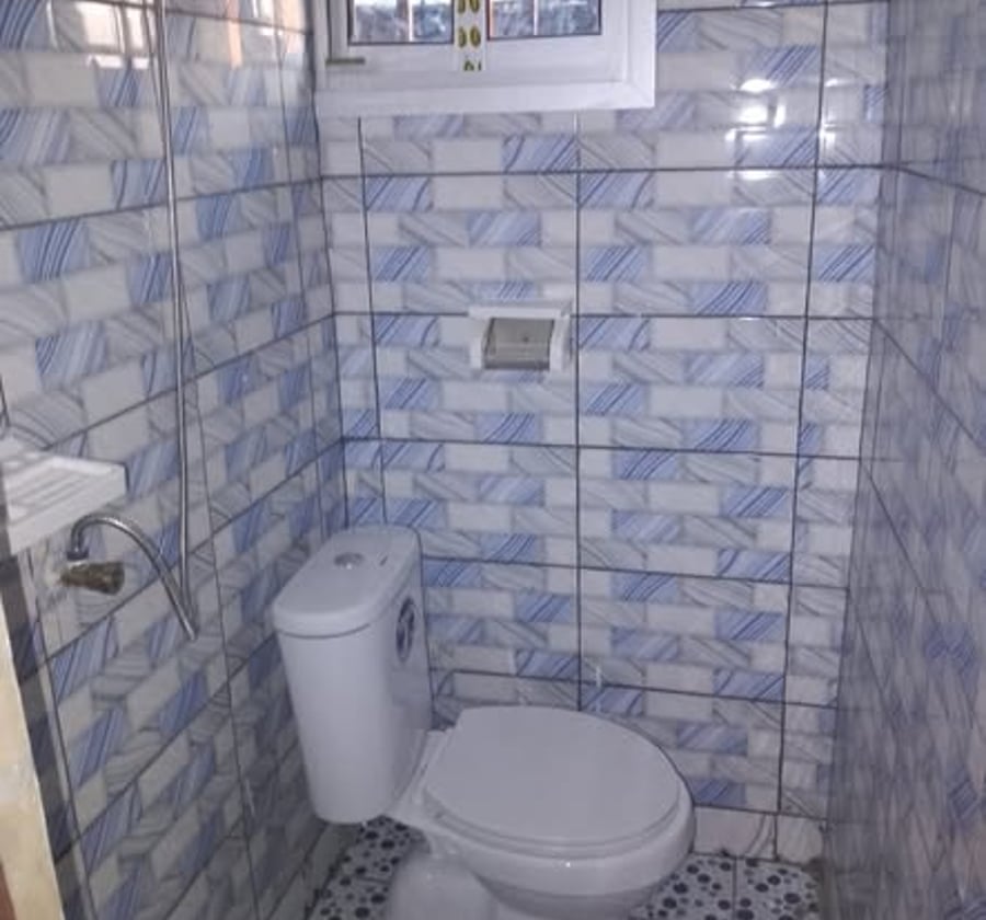 Chambre moderne à louer à Bonaberi