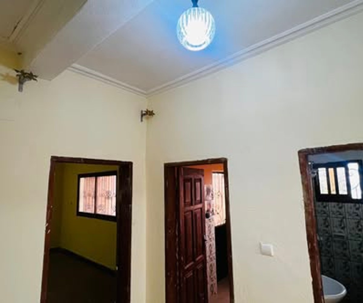 Appartement 4 pièces distinctes à louer à Ngousso