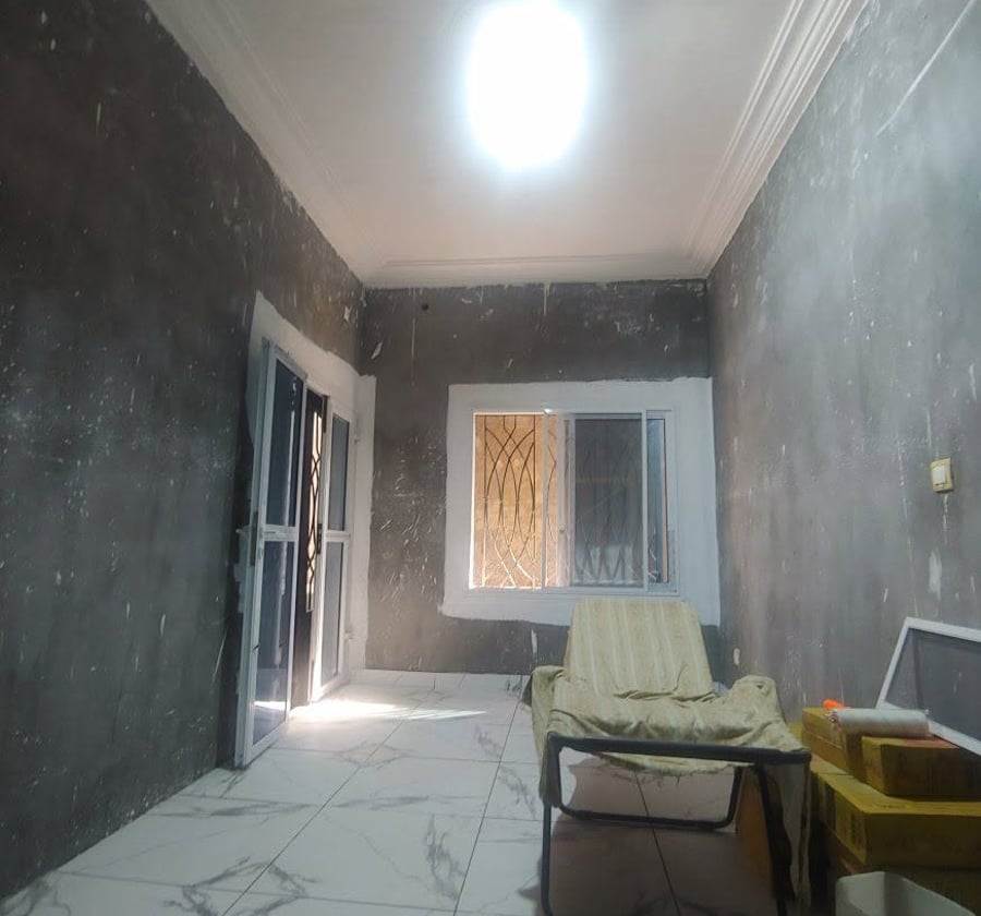 Chambre neuve moderne à Bonamoussadi - 50 000 FCFA/mois