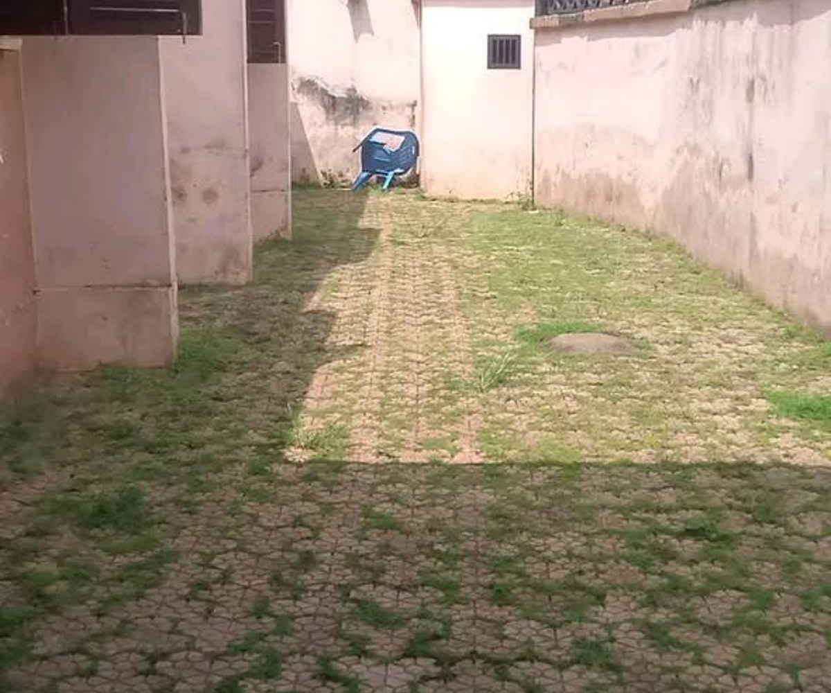 Villa à louer à Yaoundé Mimboman