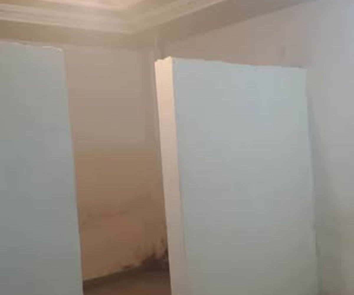 Boutique à louer à Deido