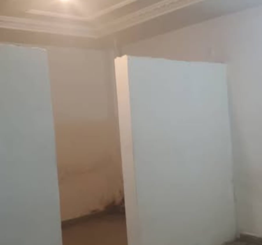 Boutique à louer à Deido