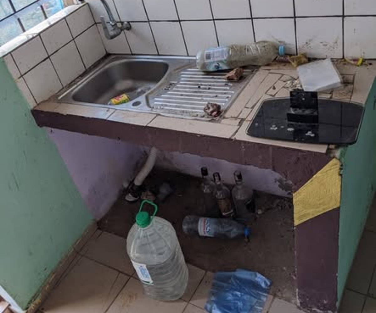 Vaste chambre moderne à louer à Obobogo