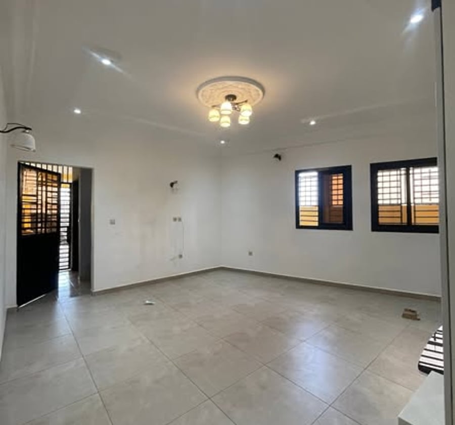 Appartement VIP à Titi Garage, Yaoundé – 2 chambres, 3 douches