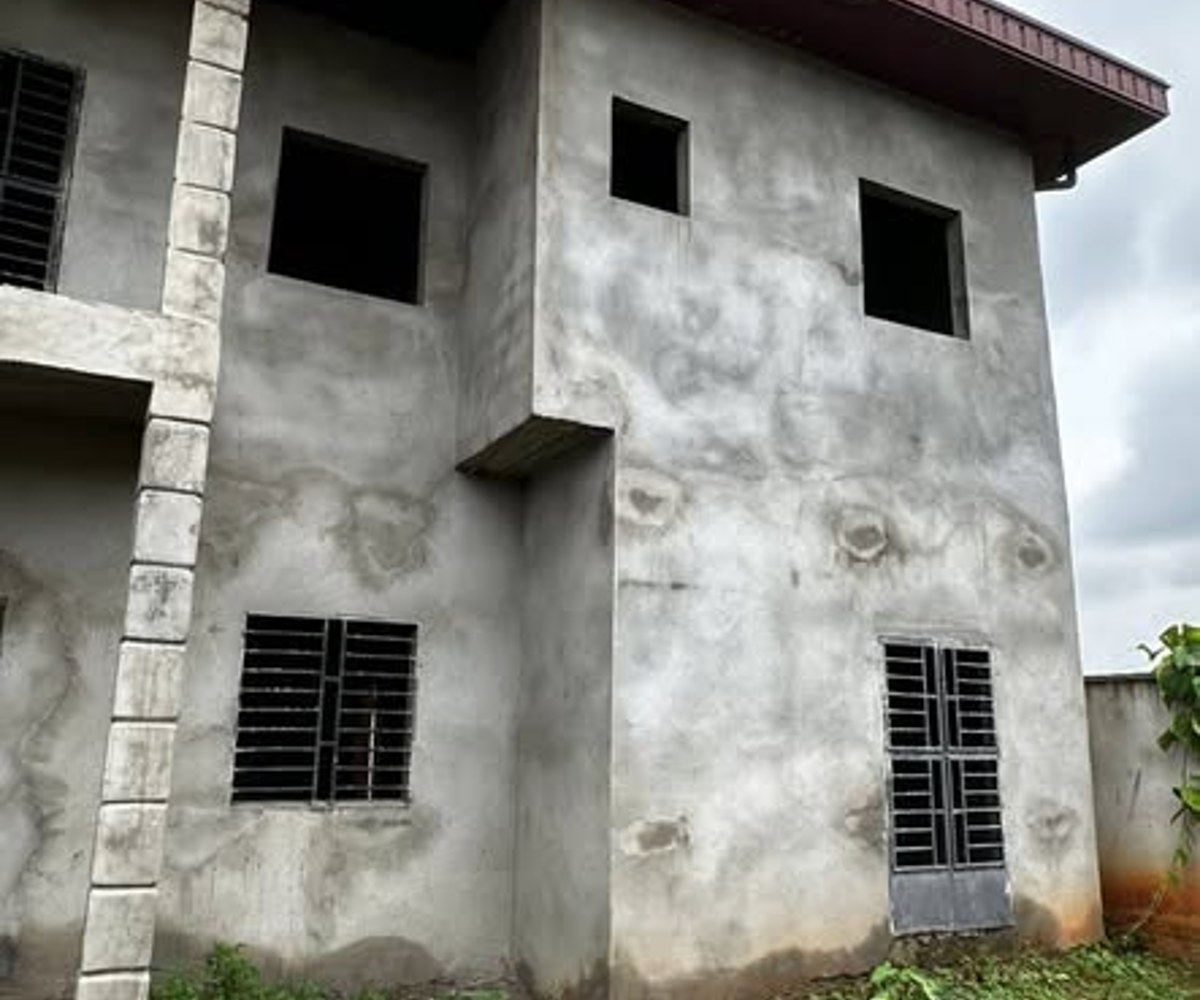 Duplex à vendre à Nyom, Yaoundé – 5 chambres, 300 m²