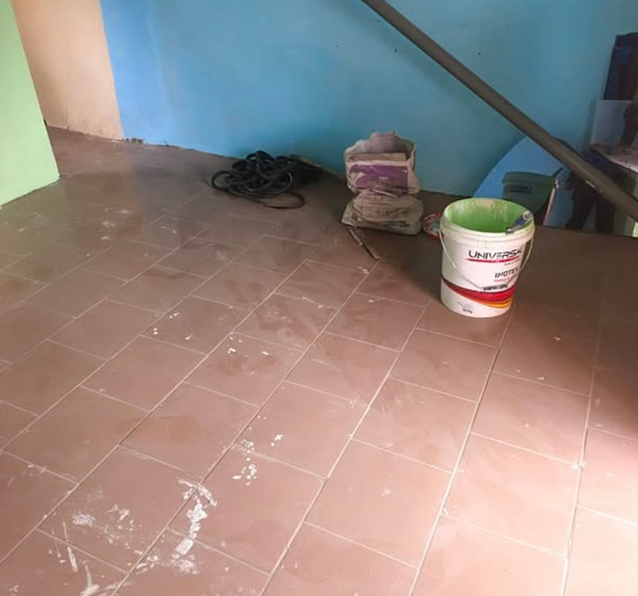 Chambre moderne à Logbaba