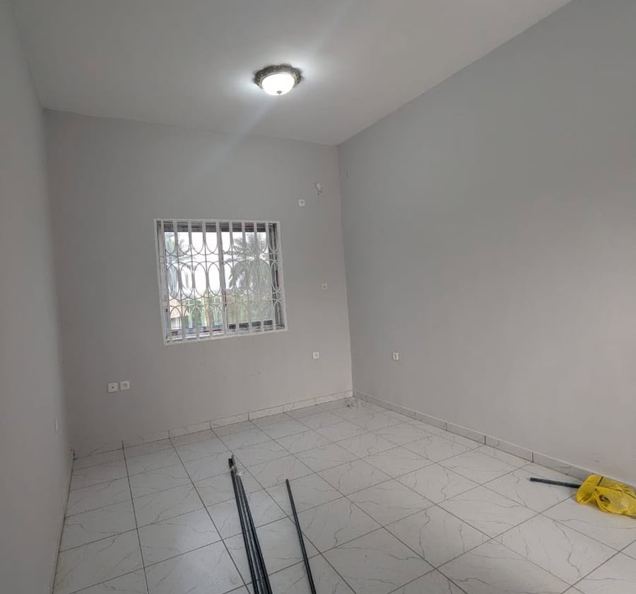 Studio moderne haut standing à louer – Awae Carrière Monti