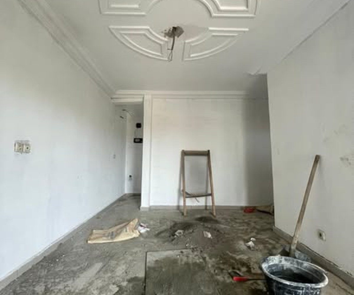 Studio moderne à Village Rail - 65 000 FCFA/mois
