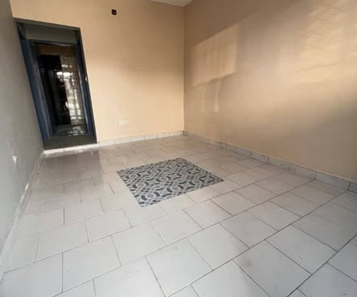 Studio moderne à louer à Kotto Chefferie