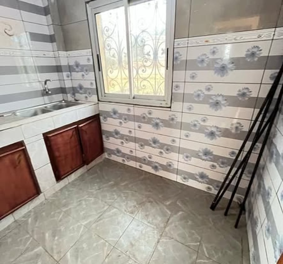 Studio moderne clés en main – Emana, Yaoundé – 75 000 FCFA/mois