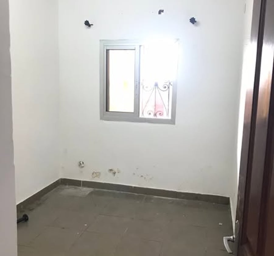Studio moderne après résidence Kotto