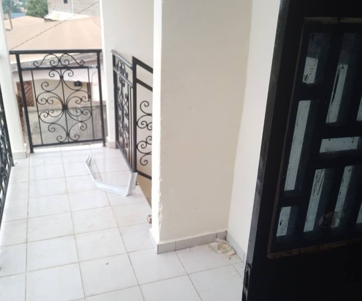 Appartement moderne 2 chambres à Nkolmesseng