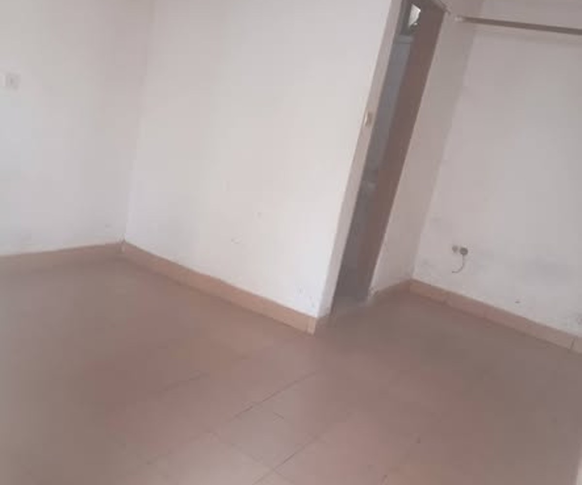 Chambre moderne à louer à Etoug-Ebe