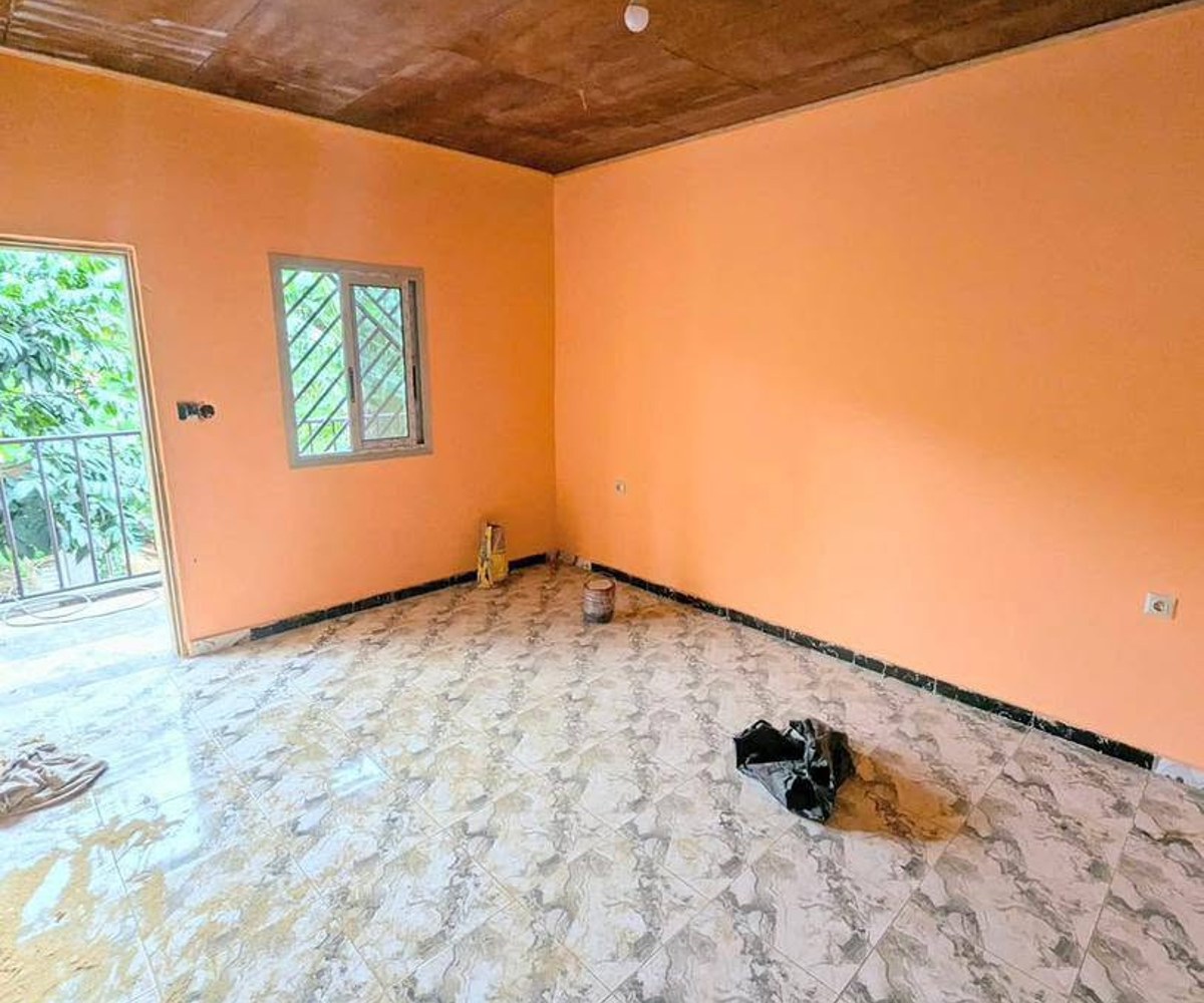 Studio Nouvellement Construit à Nkolfoulou, Yaoundé - 65 000 FCFA