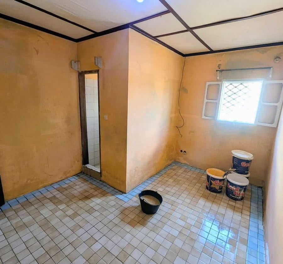 Chambre moderne à louer - Yaoundé Éleveur
