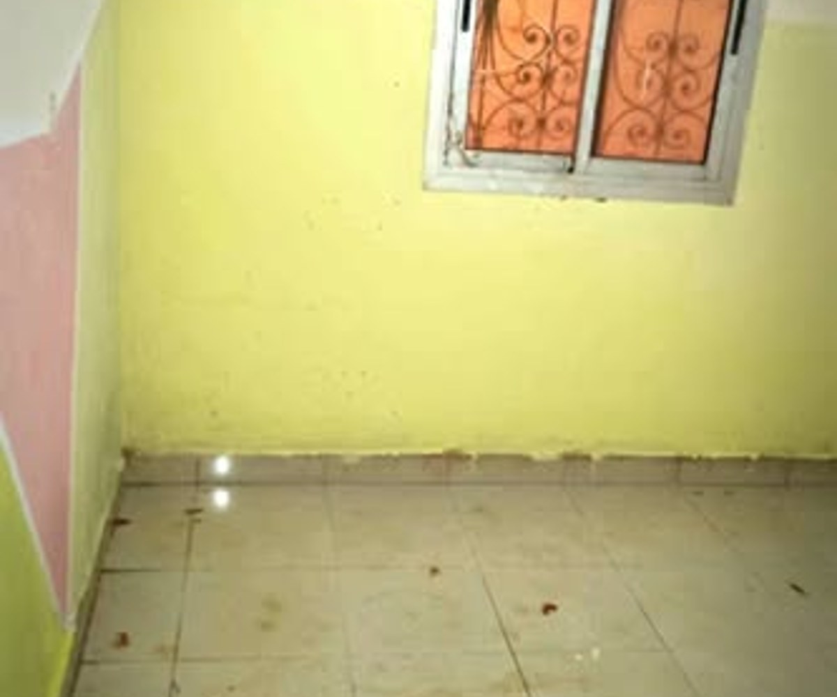 Chambre moderne à Nkoabang