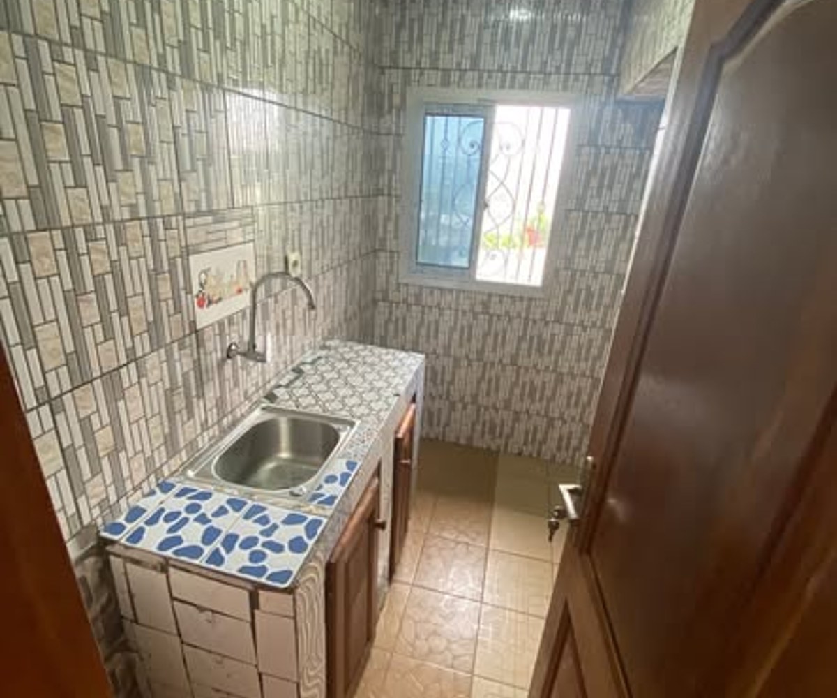 Studio moderne à louer à Ndogpassi II (Saint Nicolas)