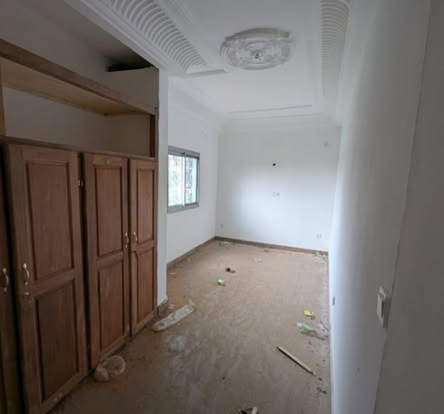 Studio moderne à louer à Fourgerol