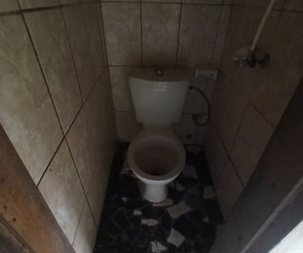 Chambre moderne à louer à Yassa TradEx, mini cité sécurisée