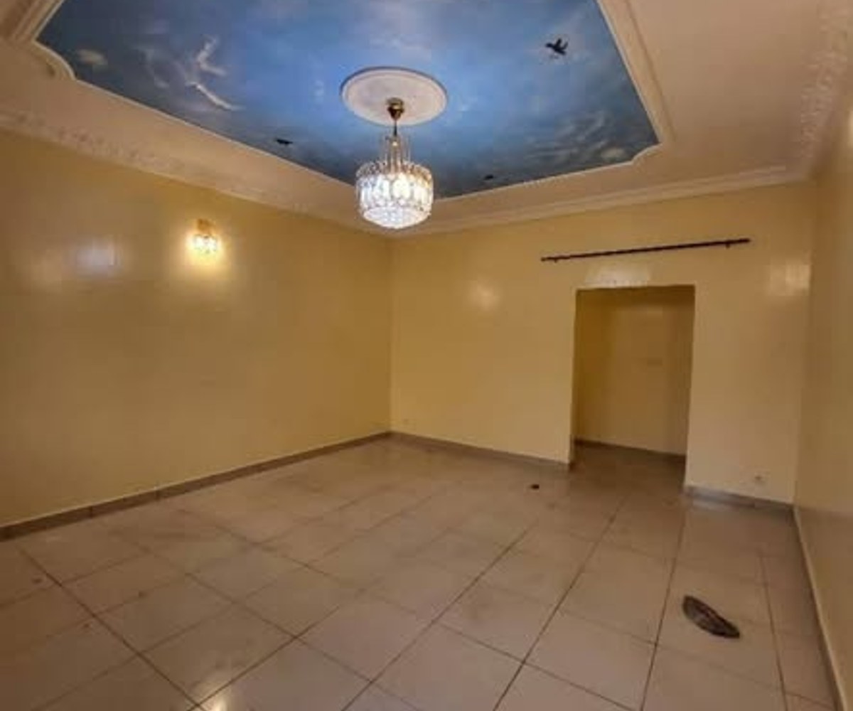 Appartement à Efoulan - 2 chambres