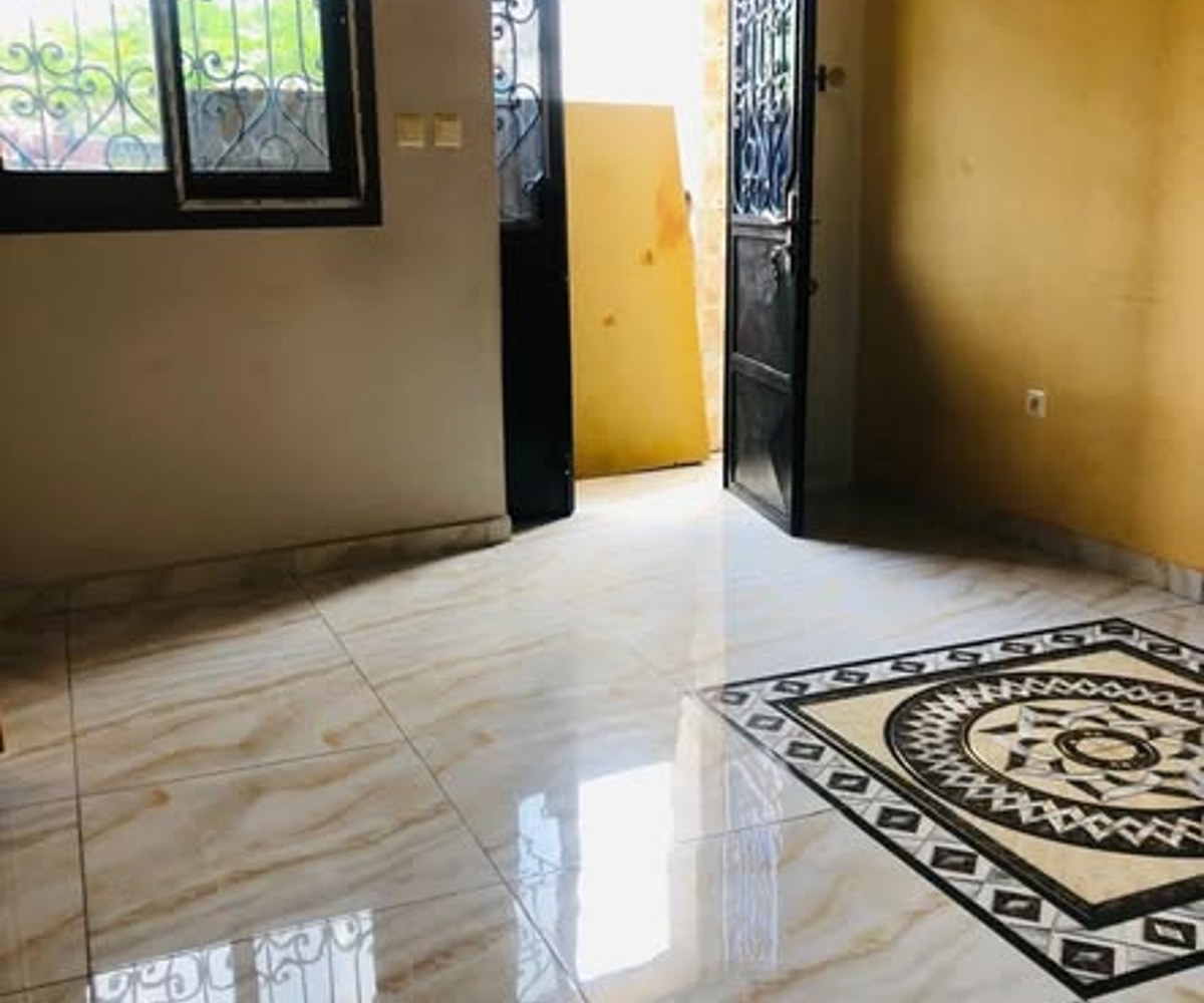 Appartement haut standing 3 chambres à louer Carrefour Efoulan, Yaoundé