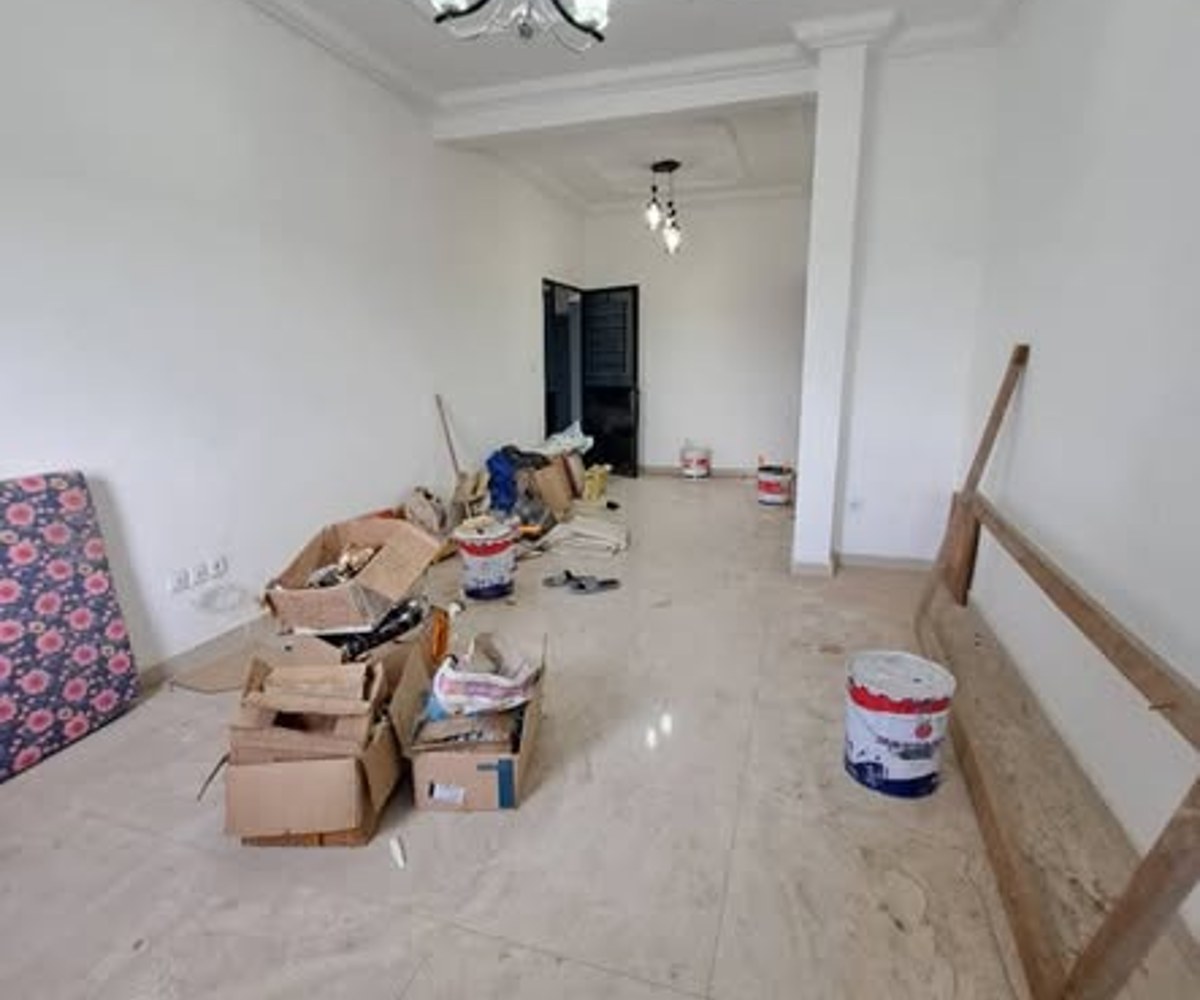 Studio moderne à louer à Logbessou