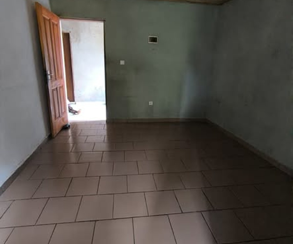 Chambre moderne à Ndogbong Biffaga - 35 000 FCFA/mois