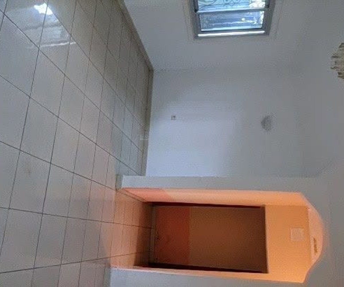 Appartement moderne 2 chambres à louer à Awaé escalier (Abang)