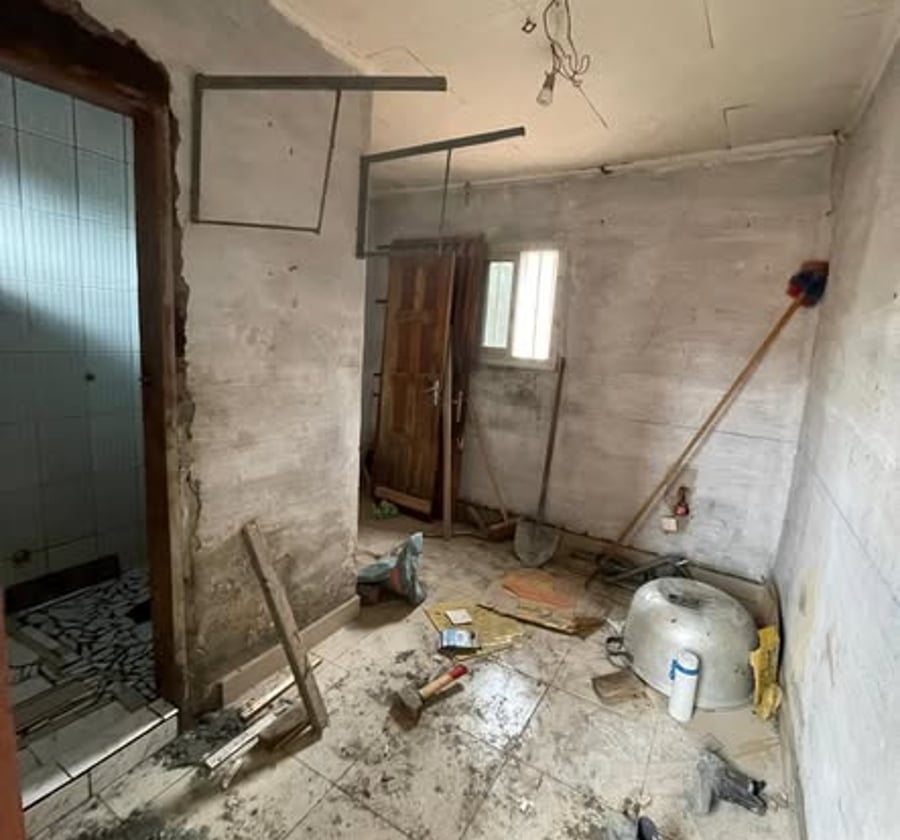 Chambre en pleine finition à Éleveur