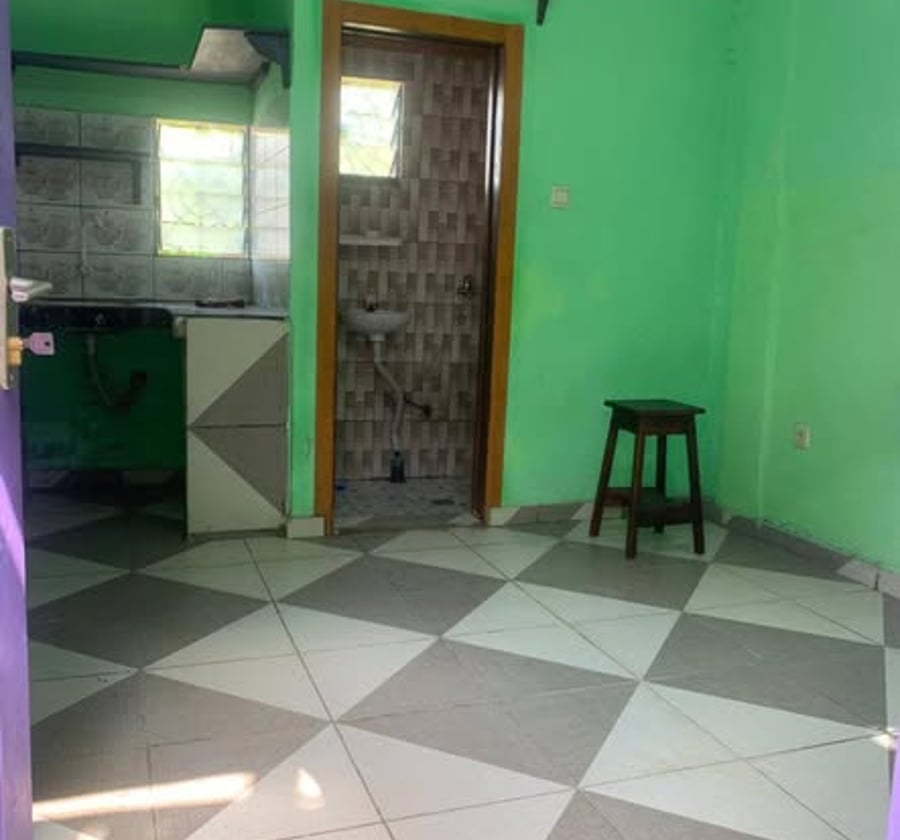 Chambre moderne avec coin cuisine à Yassa