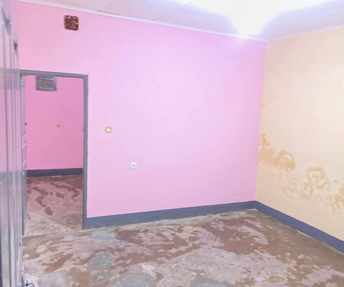 Studio 2 pièces à louer à Ekoudoum