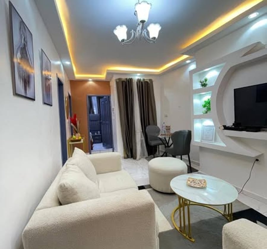 Studio meublé à Kotto - 25 000 F/nuitée