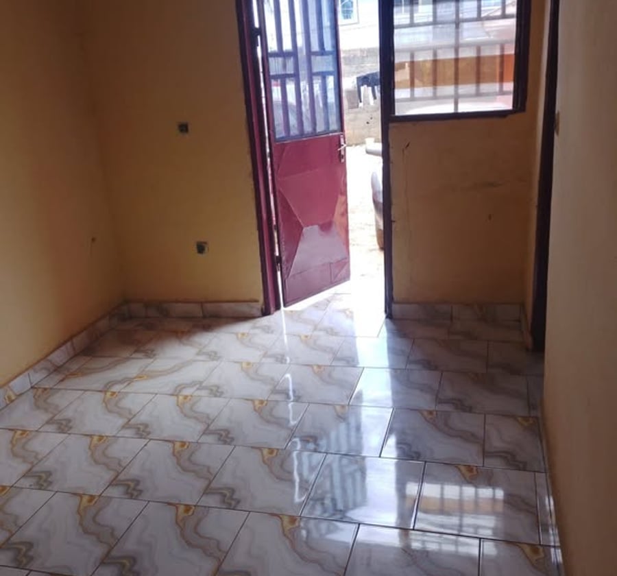 Maison 2 chambres à Mimboman, dans la barrière