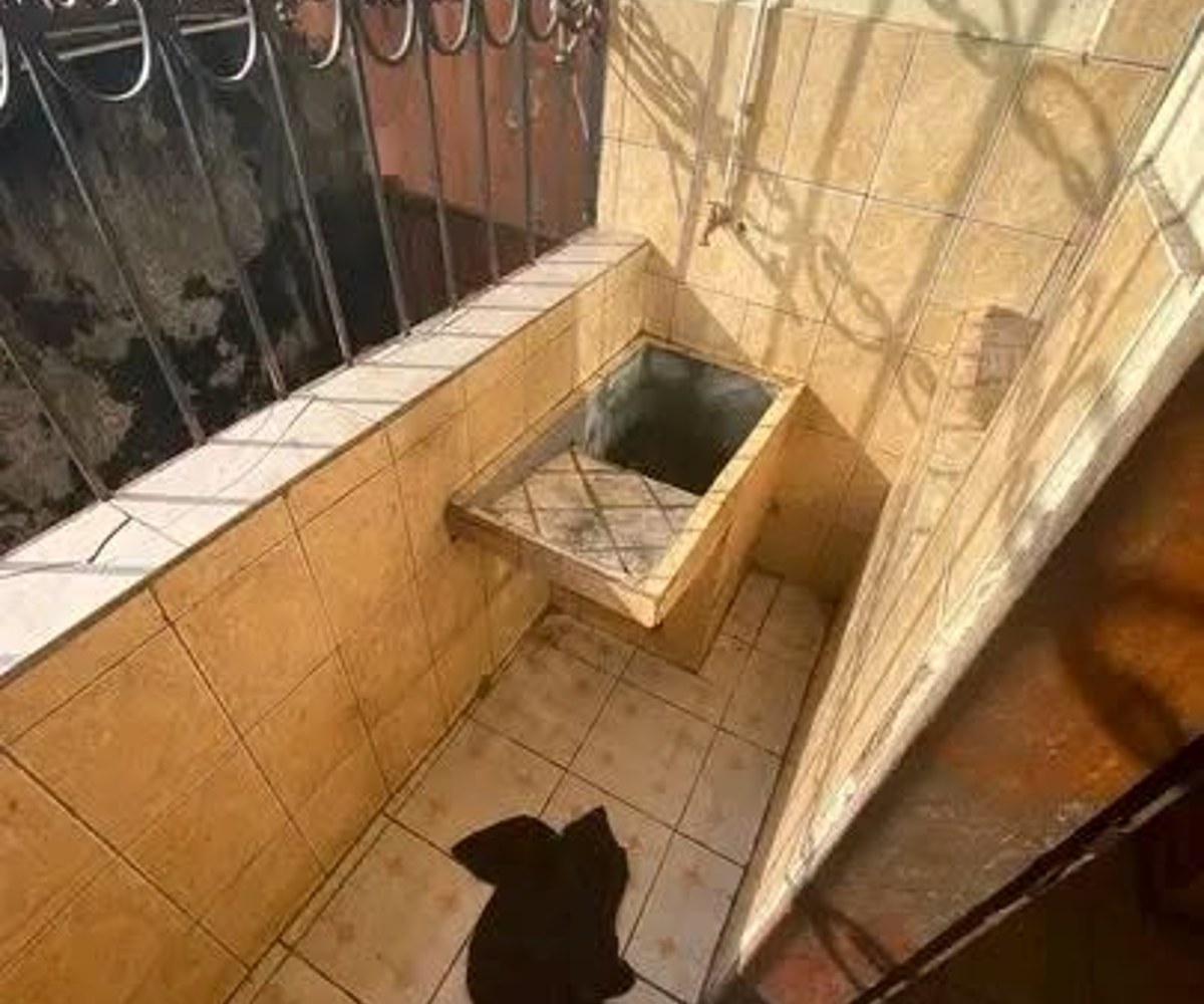 Studio moderne à louer à Logbaba