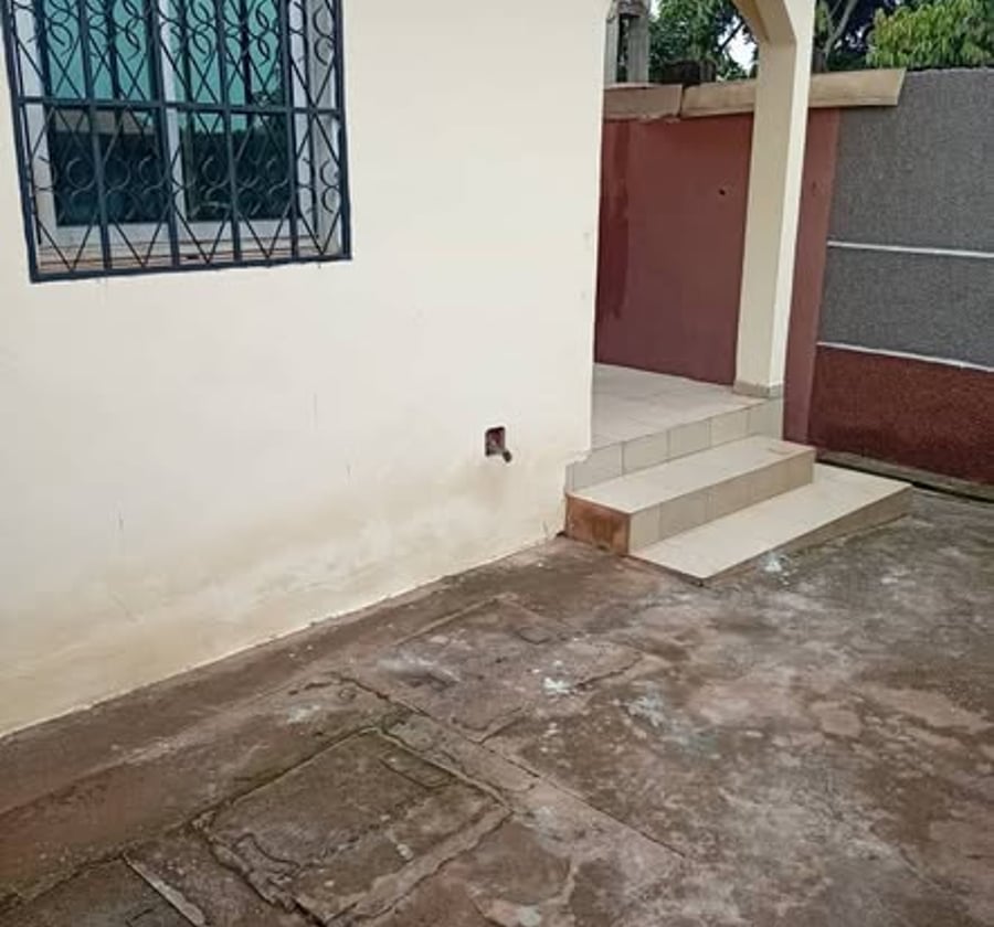 Studio individuel à louer - Mimboman, Yaoundé