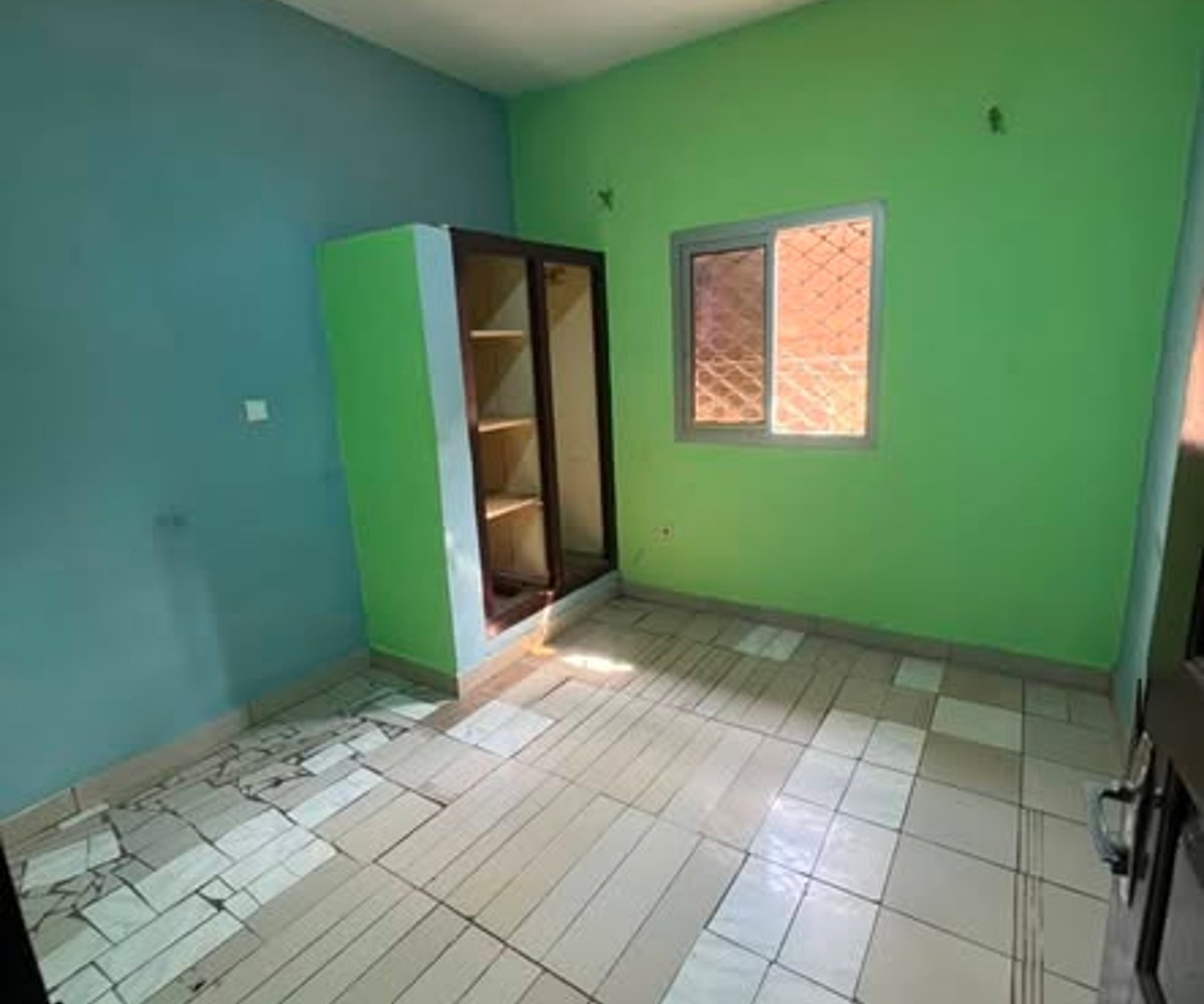 Appartement à louer à Mendong - 3 chambres