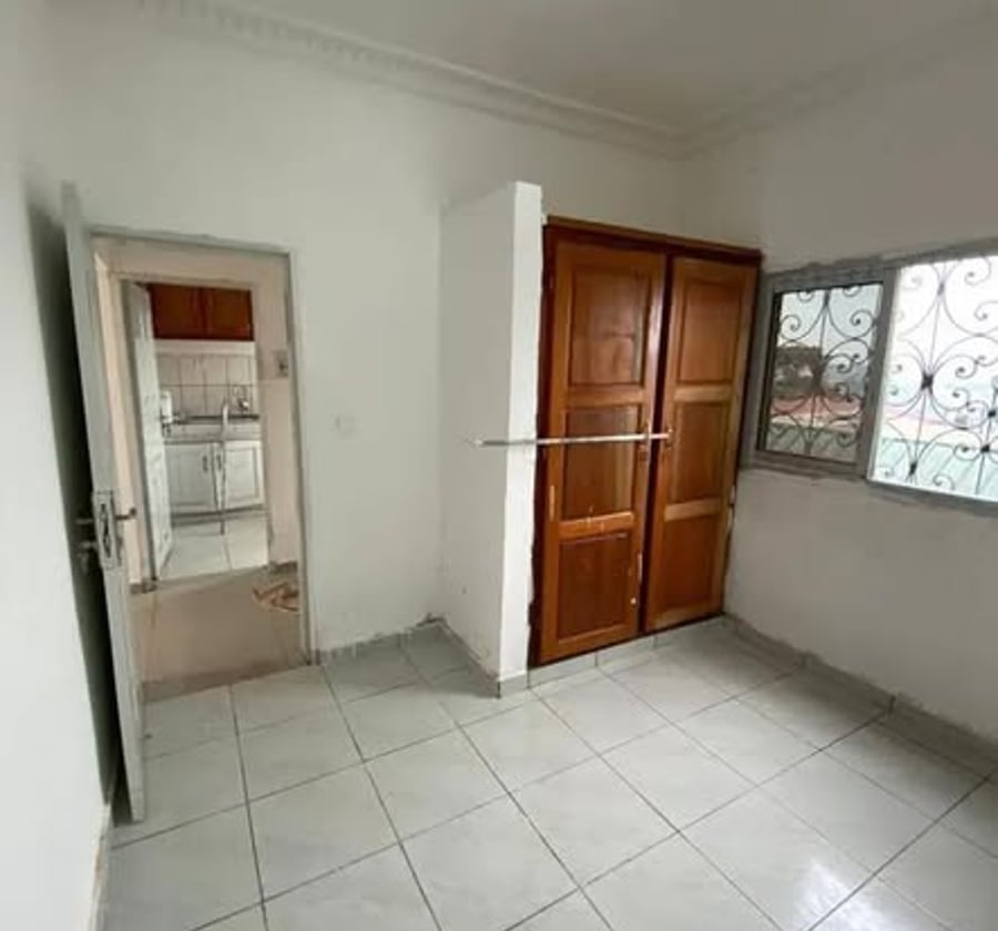 Studio moderne à louer à Ahala