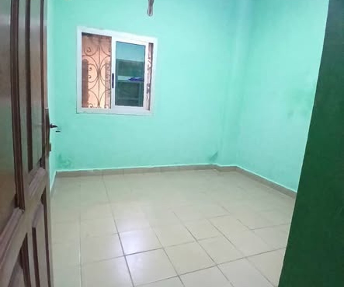 Studio moderne à louer à Biyem-Assi, Yaoundé