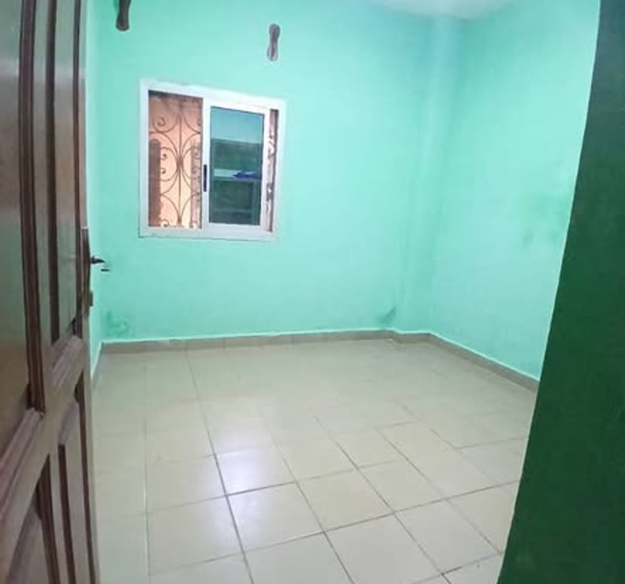 Studio moderne à louer à Biyem-Assi, Yaoundé