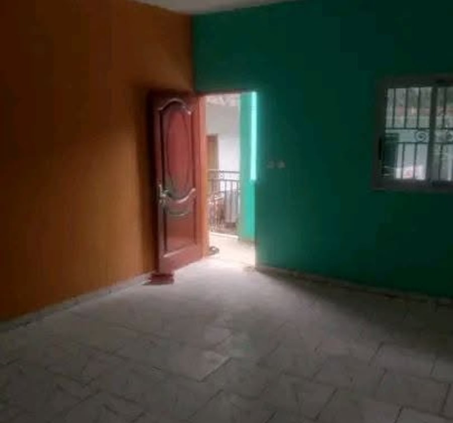 Studio moderne à Logbaba, Douala