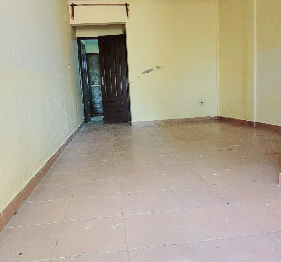 Studio moderne à louer à Obili