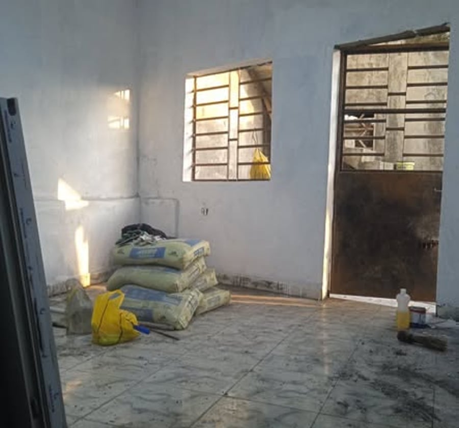 Studio moderne à Ndogpassi III – 45 m du goudron