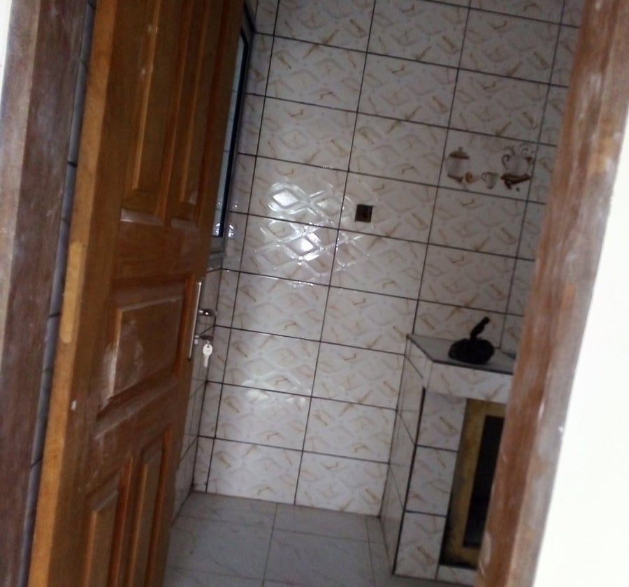 Appartement à Kotto, Carrefour des immeubles