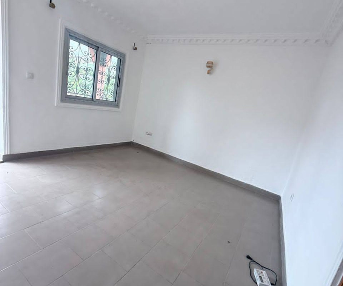 Studio à louer à Fougerolles, Yaoundé