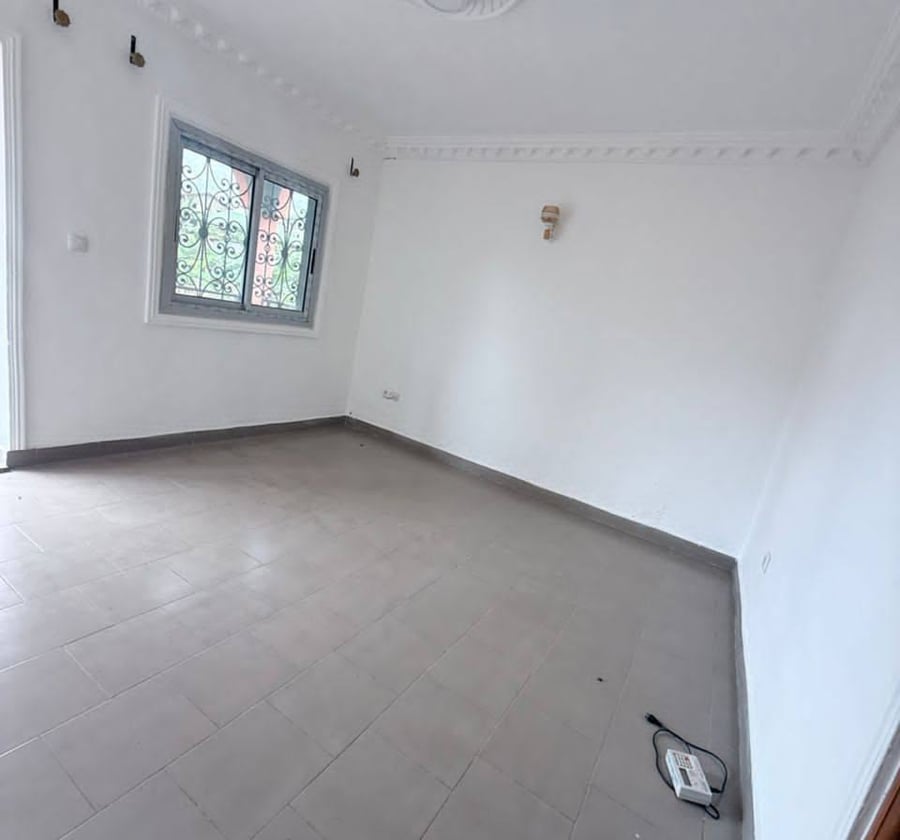 Studio à louer à Fougerolles, Yaoundé