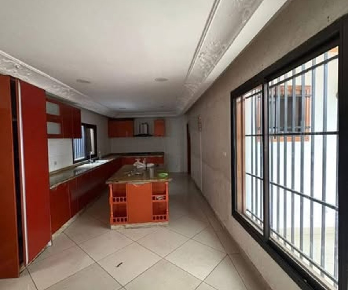 Magnifique Villa 4 chambres à louer - Bonapriso, Douala