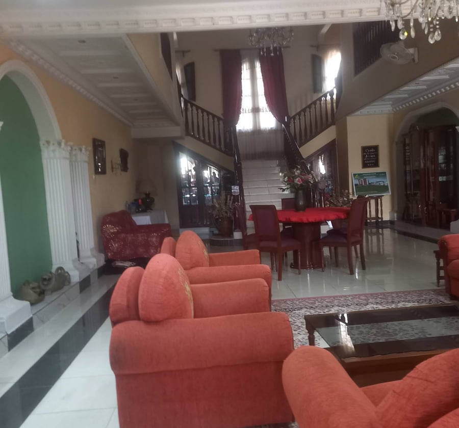 Vaste appartement haut standing en duplex - Akwa Nord